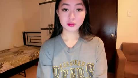 Snapshot of sweetlovepinay04 chatting on 12, 9, 2025 Zoe online show from 12, 9, 2025