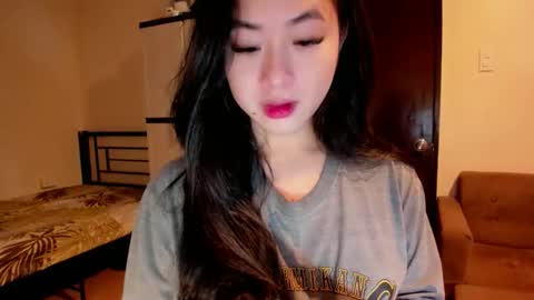 Snapshot of sweetlovepinay04 chatting on 8, 10, 2025 Zoe online show from 8, 10, 2025