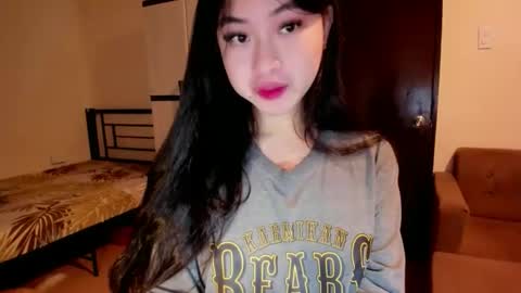 Snapshot of sweetlovepinay04 chatting on 16, 10, 2025 Zoe online show from 16, 10, 2025