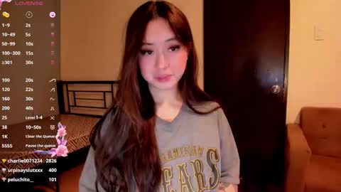 Snapshot of sweetlovepinay04 chatting on 10, 11, 2025 Zoe online show from 10, 11, 2025