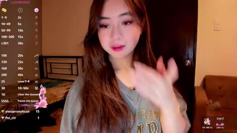 Snapshot of sweetlovepinay04 chatting on 26, 11, 2025 Zoe online show from 26, 11, 2025