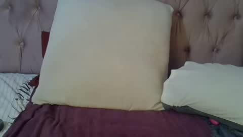 sweetmellowx1 online show from 2, 3, 2025