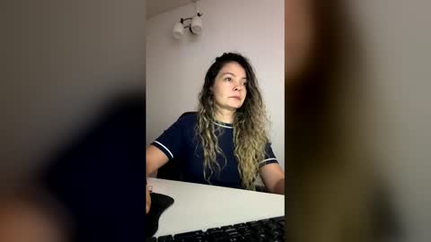 Monic online show from 9, 4, 2026