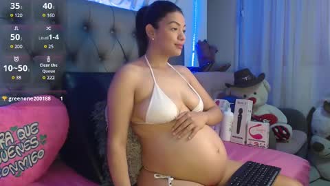 Snapshot of sweetmom12 chatting on 26, 12, 2024 Sweetmom12 online show from 26, 12, 2024