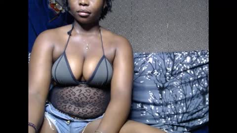 Snapshot of sweetnectarx chatting on 28, 9, 2025 sweetnectarx online show from 28, 9, 2025