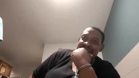 SweetNJuicy online show from 6, 11, 2025