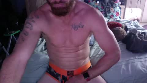 Snapshot of sweetnsexy95 chatting on 10, 1, 2025 WeAim2PZzz online show from 10, 1, 2025