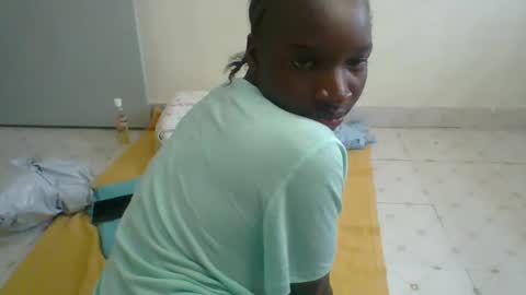 Snapshot of sweetpasion2 chatting on 10, 2, 2025 sweetpasion2 online show from 10, 2, 2025