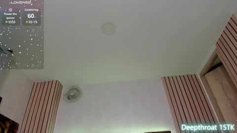 Snapshot of sweetpervert__ chatting on 4, 3, 2025 MIA online show from 4, 3, 2025