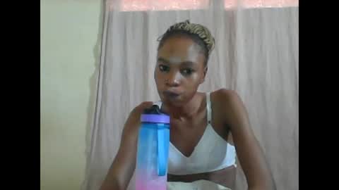 Snapshot of sweetpetite254 chatting on 2, 3, 2025 ESTHER online show from 2, 3, 2025