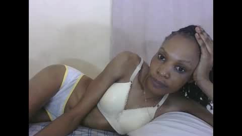 Snapshot of sweetpetite254 chatting on 4, 10, 2025 ESTHER online show from 4, 10, 2025