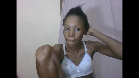 Snapshot of sweetpetite254 chatting on 4, 6, 2026 ESTHER online show from 4, 6, 2026