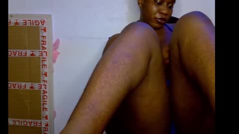 Snapshot of sweetpetitgirl chatting on 12, 2, 2026 LILY BRANDY online show from 12, 2, 2026