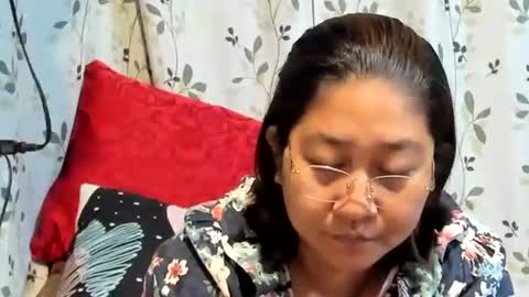 Snapshot of sweetpilipina88 chatting on 28, 10, 2025 MIA online show from 28, 10, 2025