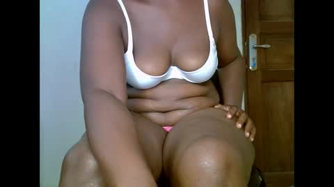 Snapshot of sweetrenne chatting on 20, 2, 2025 sweetrenne online show from 20, 2, 2025