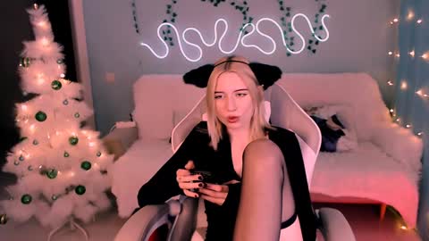 Snapshot of sweetrichal chatting on 15, 12, 2024 sweetrichal online show from 15, 12, 2024