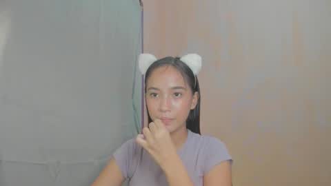 Mia online show from 4, 12, 2025