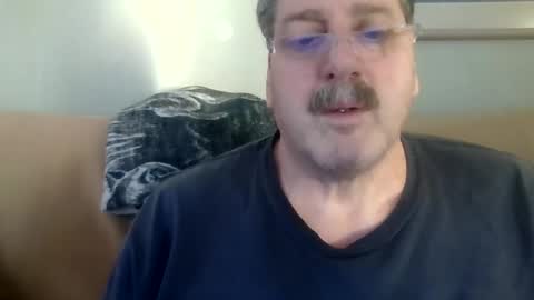 Snapshot of sweetsforu326 chatting on 7, 1, 2025 sweetbrowneyes623 online show from 7, 1, 2025