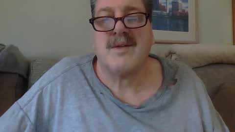 Snapshot of sweetsforu326 chatting on 21, 12, 2025 sweetbrowneyes623 online show from 21, 12, 2025