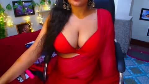 Snapshot of sweetsour18 chatting on 2, 11, 2025 SweetSour online show from 2, 11, 2025