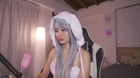 Snapshot of sweett_catt1 chatting on 27, 9, 2025 Cat independent model online show from 27, 9, 2025