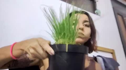 Snapshot of sweett_heartt_ chatting on 5, 3, 2025 Lorena online show from 5, 3, 2025