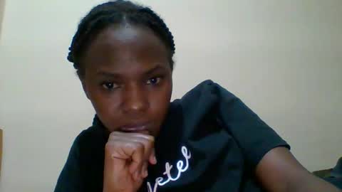 Snapshot of sweett_kimmie chatting on 6, 4, 2026 sweett_kimmie online show from 6, 4, 2026