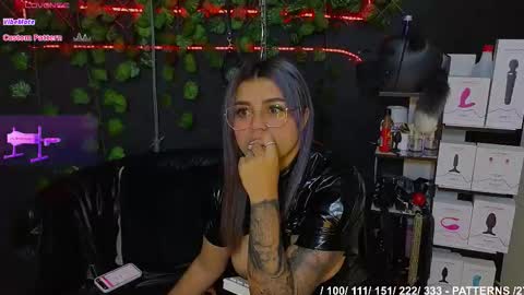 Snapshot of sweett_mollyy chatting on 20, 9, 2025 Molly - INDEPENDENT MODEL online show from 20, 9, 2025