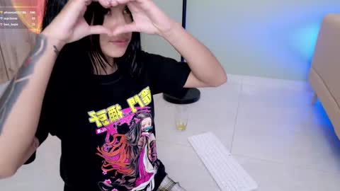    online show from 7, 3, 2025