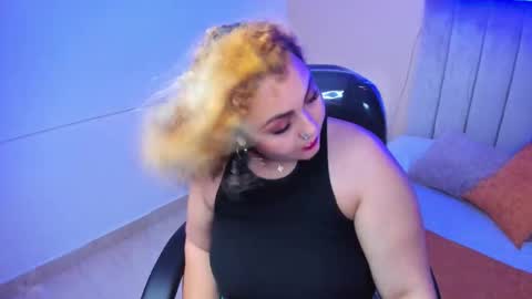 sweett rose   online show from 13, 1, 2026