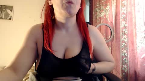 Snapshot of sweettanne chatting on 15, 4, 2026 SweettAnne online show from 15, 4, 2026