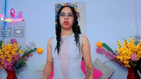 Snapshot of sweettcherry__ chatting on 29, 9, 2025 Cherry online show from 29, 9, 2025
