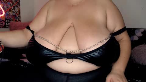 Maya online show from 4, 11, 2025