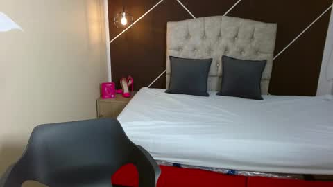 Snapshot of sweettscarlet chatting on 22, 9, 2025 Scarlet online show from 22, 9, 2025