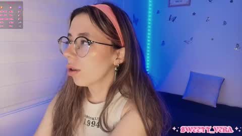 Veronica Independent Model online show from 6, 10, 2025