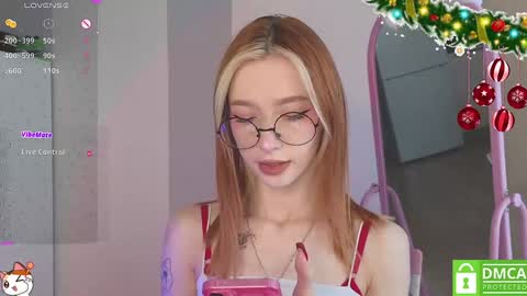 Snapshot of sweetuniporn chatting on 7, 1, 2025 Elis a little vacation Ill be here Saturday my schedules in bio online show from 7, 1, 2025