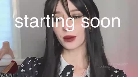 Snapshot of sweetuniporn chatting on 8, 11, 2025 Elis a little vacation Ill be here Saturday my schedules in bio online show from 8, 11, 2025