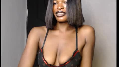 sweetxxboobsx online show from 18, 2, 2026