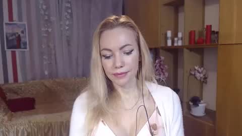 Snapshot of sweety_friend chatting on 13, 2, 2025 Sweety friend online show from 13, 2, 2025