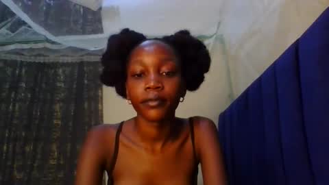 Snapshot of sweety_melanin chatting on 6, 5, 2026 Vickky online show from 6, 5, 2026
