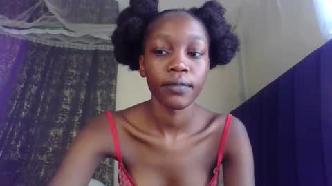 Snapshot of sweety_melanin chatting on 8, 5, 2026 Vickky online show from 8, 5, 2026