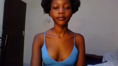 Snapshot of sweety_melanin chatting on 12, 5, 2026 Vickky online show from 12, 5, 2026