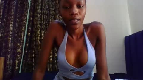 Snapshot of sweety_melanin chatting on 16, 5, 2026 Vickky online show from 16, 5, 2026
