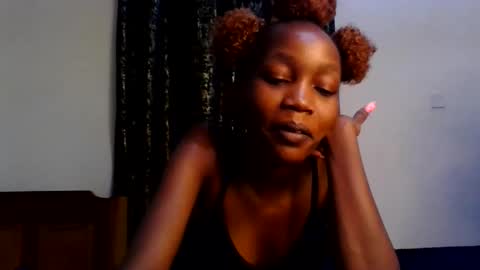 Snapshot of sweety_melanin chatting on 22, 5, 2026 Vickky online show from 22, 5, 2026