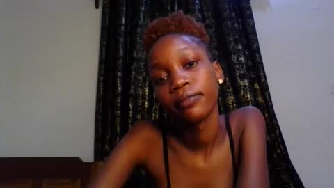 Snapshot of sweety_melanin chatting on 30, 5, 2026 Vickky online show from 30, 5, 2026