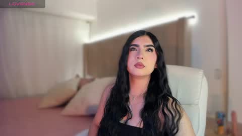 Snapshot of sweety_nicole_ chatting on 1, 7, 2026 sweety nicole 3 online show from 1, 7, 2026