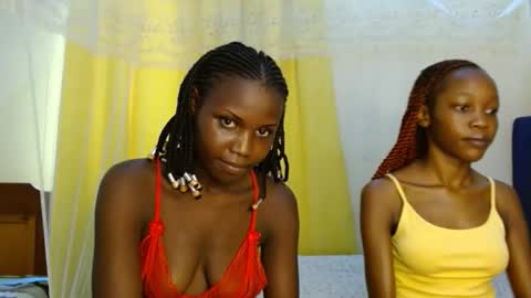 Snapshot of sweety_spixxy chatting on 17, 4, 2026 Dolly online show from 17, 4, 2026