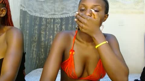 Snapshot of sweety_spixxy chatting on 28, 4, 2026 Dolly online show from 28, 4, 2026