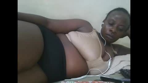 sweetyass25 online show from 9, 9, 2025