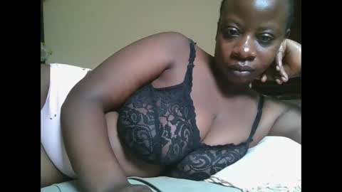 sweetyass25 online show from 29, 10, 2025